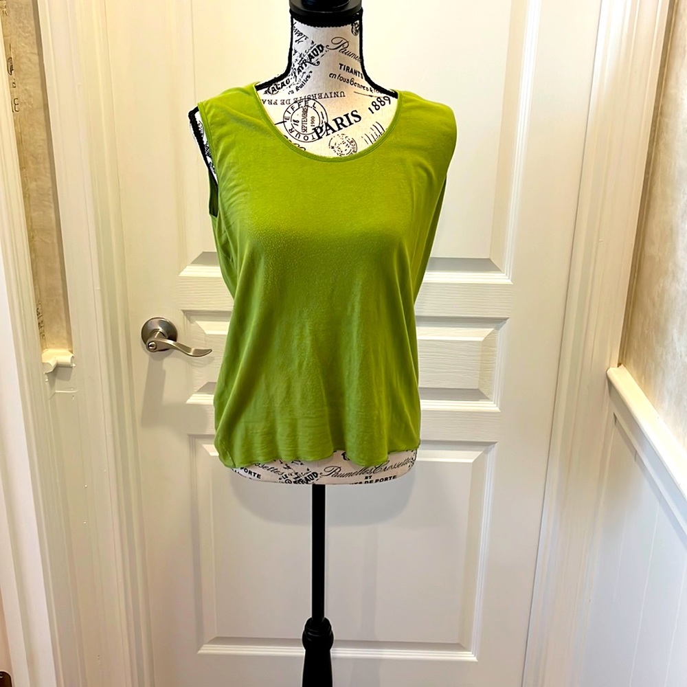 Sleeveless Jones New York blouse / Rayon Spandex T-Shirt style L